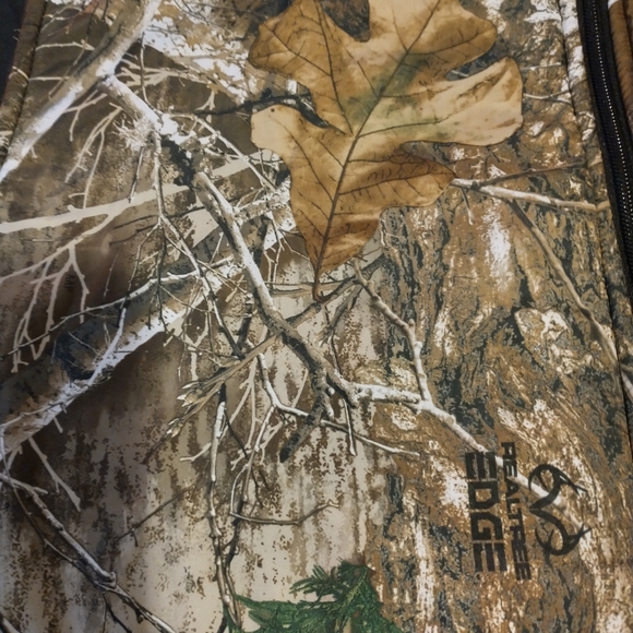 Realtree Camo Vest XL - Picture 2 of 6